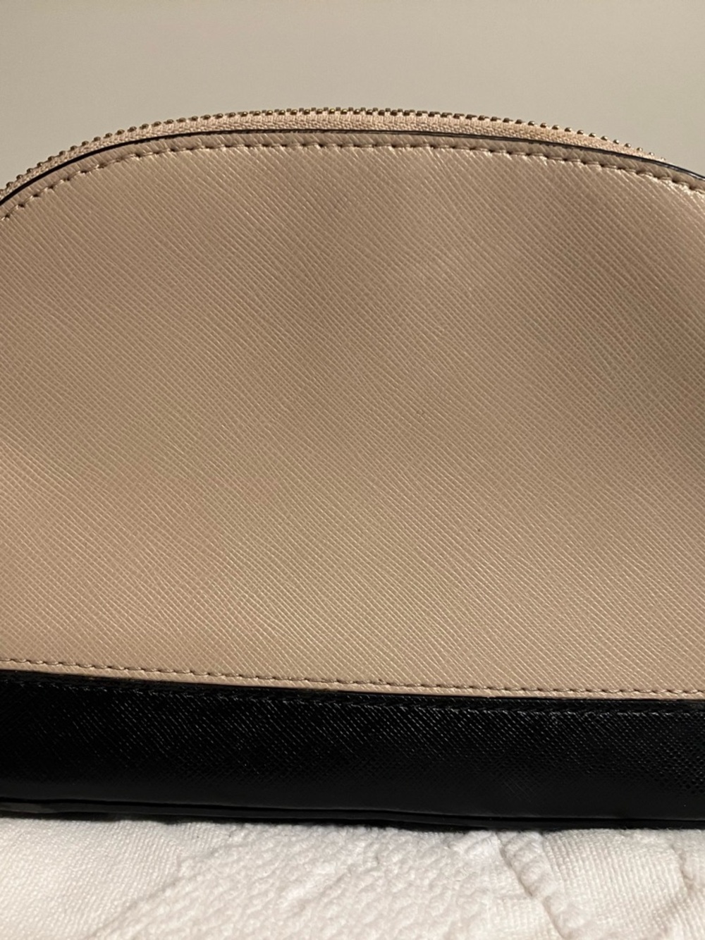 Beige and Black Crossbody Bag with Chain Accent - Picture 4 of 12